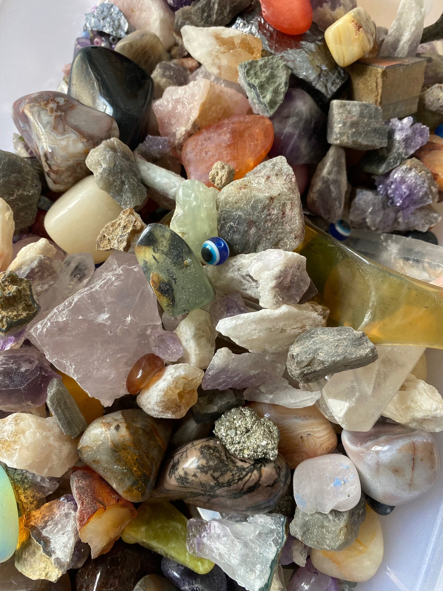 LUCKY DIP Crystal confetti - Raw Mix