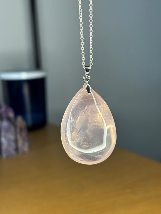 High Grade Rose quartz Pendant Necklace