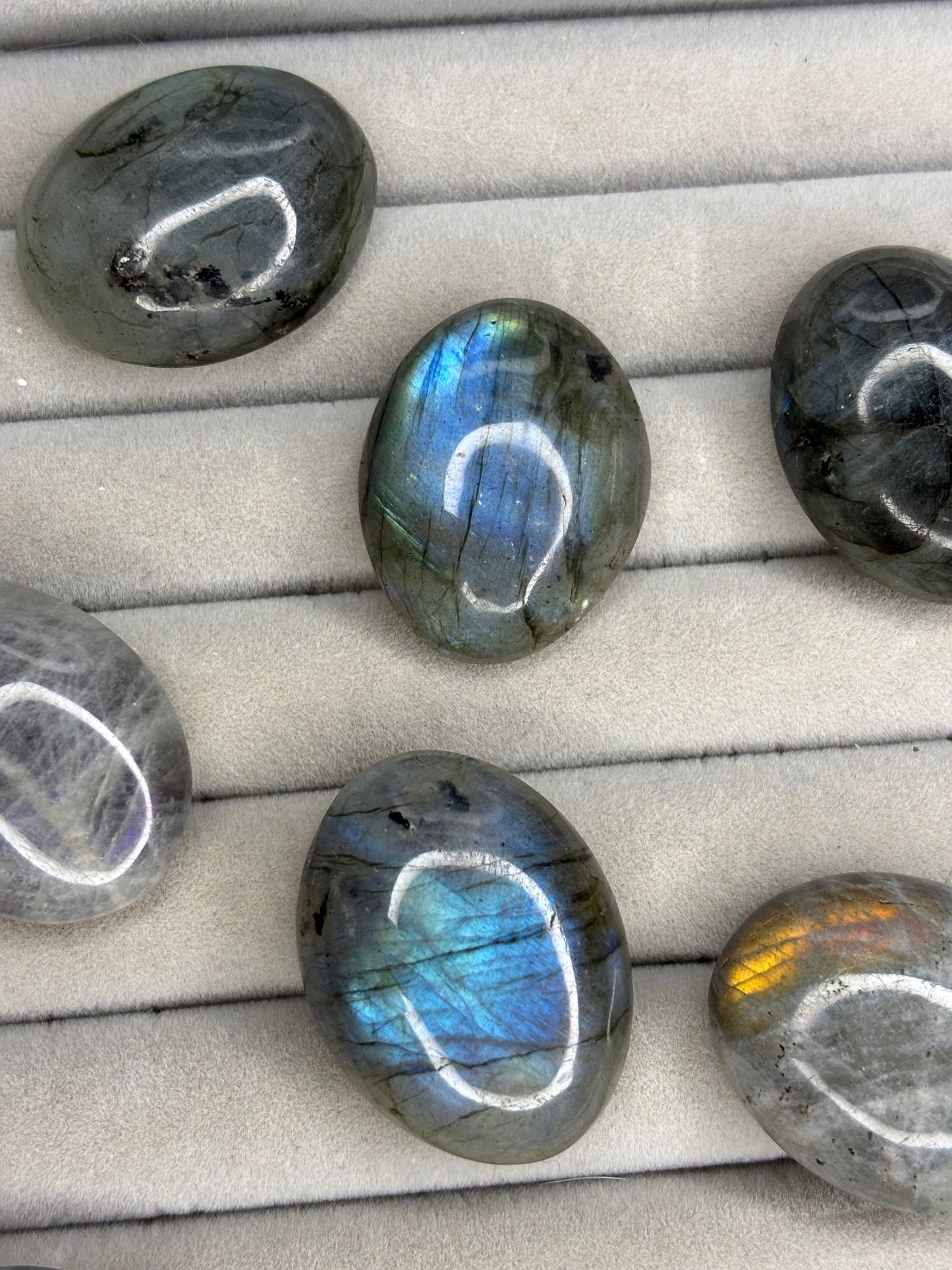 Labradorite cabochon