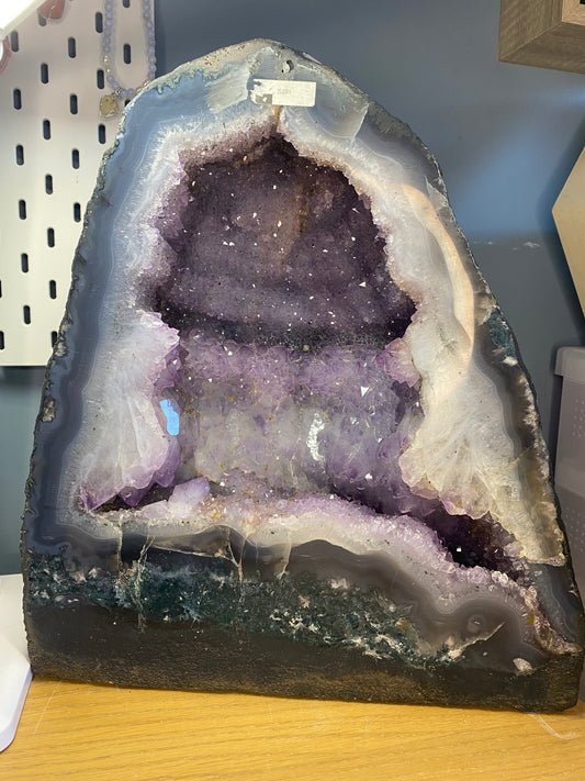 Amethyst Church 25kg